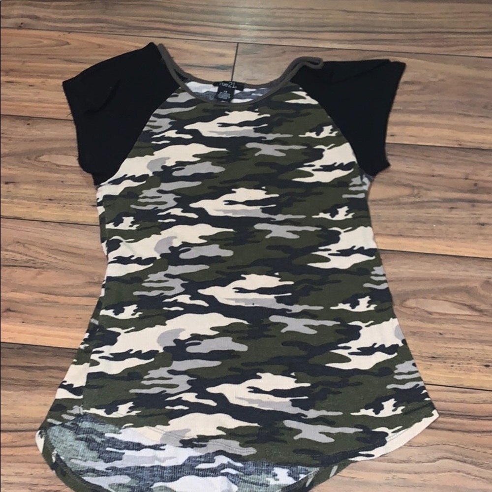 Camo Tee